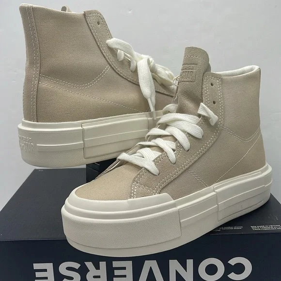 Converse WMNS Platform Sneakers A07209C
CTAS CRUISE HI
NUTTY GRANOLA/EGRET/BLACK - Picture 10 of 16